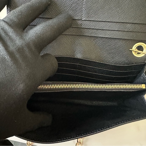 💎PRADA SAFFIANO LEATHER WALLET ON CHAIN💎 - Picture 9 of 16